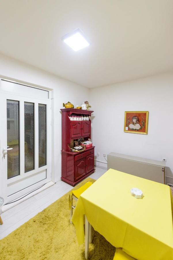 Apartman Lala Apartment Kraljevo Exterior foto